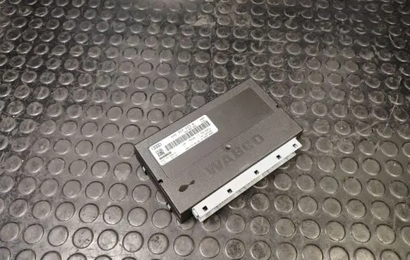Audi A8 S8 D4 4H Suspension control unit/module 4H0907553B