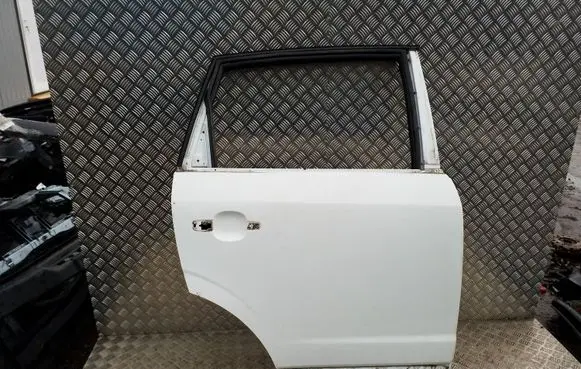 Opel Antara Rear door 