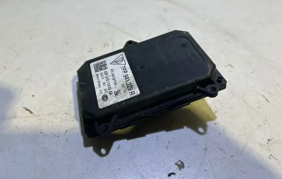 Porsche Macan (95B) Headlight ballast module Xenon 7PP941329 00010675 5DF01011453