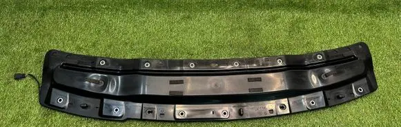 Land Rover Evoque II Pedestrian airbag J9C316E636AG
