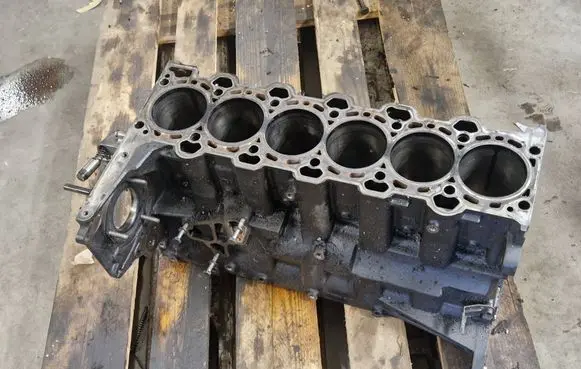 BMW 5 E60 E61 Engine block 7788546