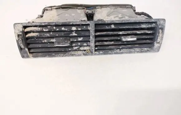 Audi A4 S4 B7 8E 8H Dash center air vent grill 8E0820951H