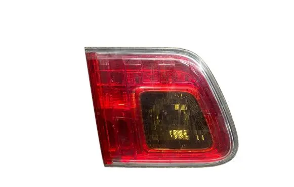 Tailgate rear/tail lights
