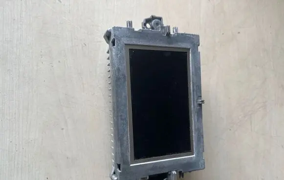 Mercedes-Benz E W212 Screen/display/small screen A2129010804