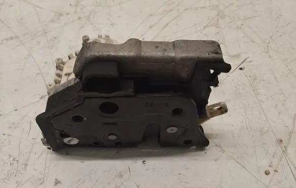 Audi A4 S4 B8 8K Rear door lock 8K0839016C