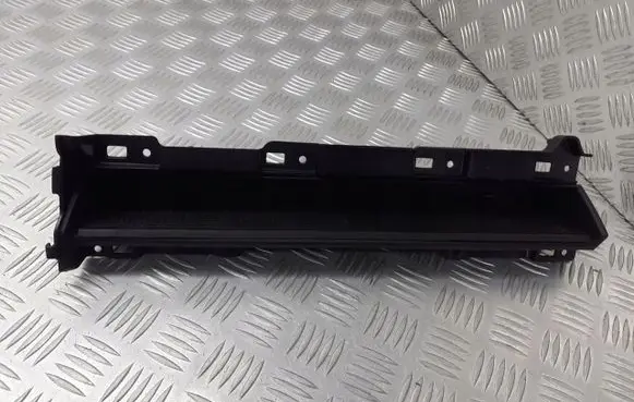 Mazda 5 Glove box