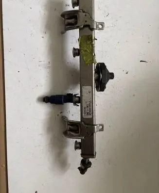 Mazda Tribute Fuel main line pipe 5L8G9D280AD 041026B L36313150