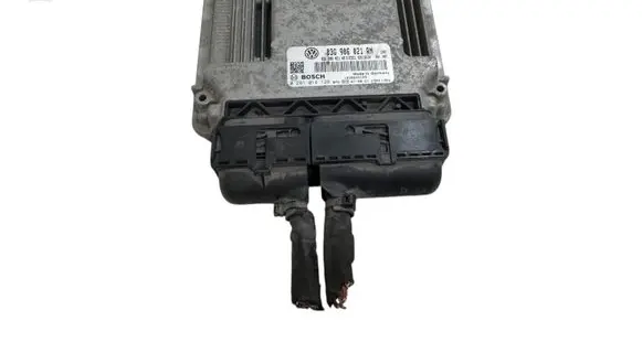 Volkswagen Touran I Engine control unit/module 03G906021RN 03G906021AB 0281014128