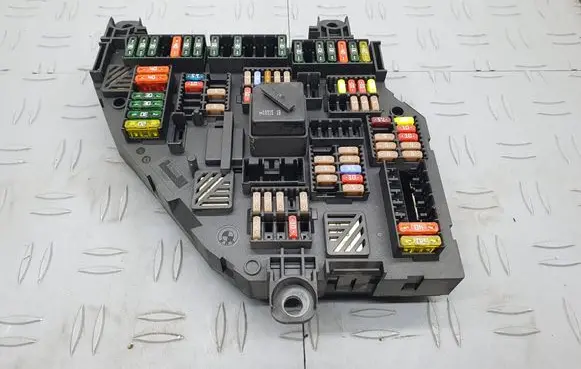 BMW 5 F10 F11 Fuse module 217033452 9234423 217033452F
