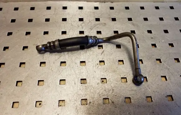 BMW X3 E83 Turbo turbocharger oiling pipe/hose
