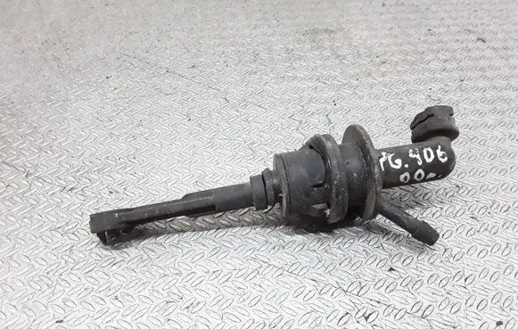 Peugeot 406 Clutch slave cylinder 