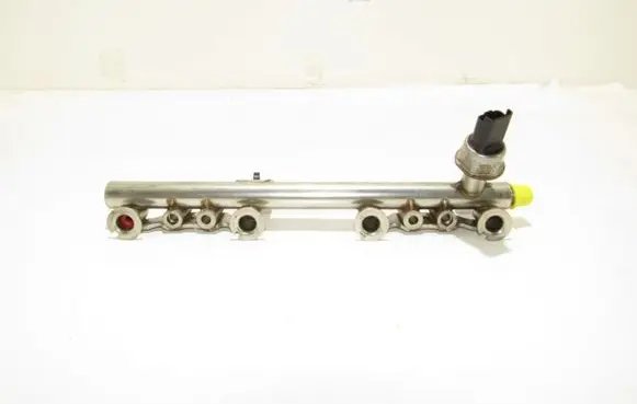 Renault Captur Fuel main line pipe 1504430368