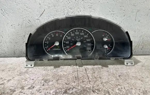 KIA Sorento Speedometer (instrument cluster) 940033E080 200373000K 20020625