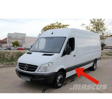 Mercedes-Benz Sprinter W906 Front door trim (molding) A9066900162 12533998