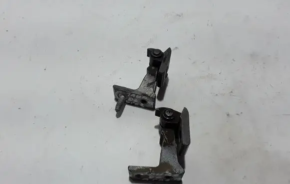 Volkswagen Touareg III Rear door upper hinge 80A831404E