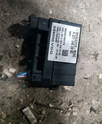 Mercedes-Benz C W204 Comfort/convenience module 2215402062