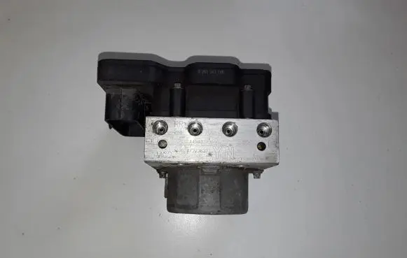 Toyota Auris E180 ABS Pump 2265106455