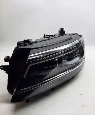 Volkswagen Tiguan Headlight/headlamp 5NC941113E