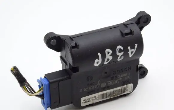 Audi A3 S3 8P Air flap motor/actuator 1K0907511D 0132801337