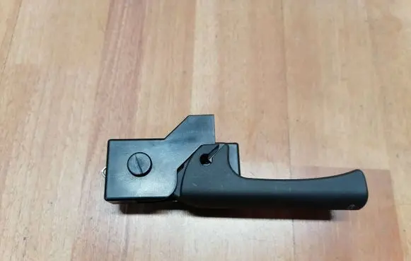 Opel Astra K Engine bonnet (hood) release handle 39130883