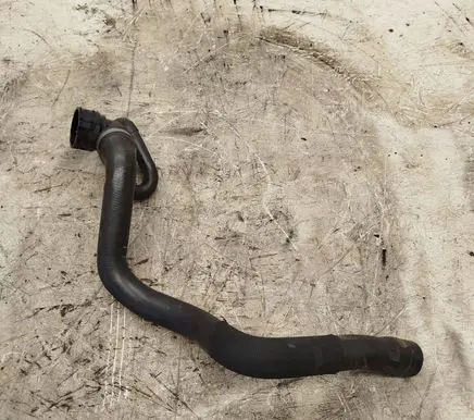 Ford Kuga II Electric car engine cooling hoses/pipes 