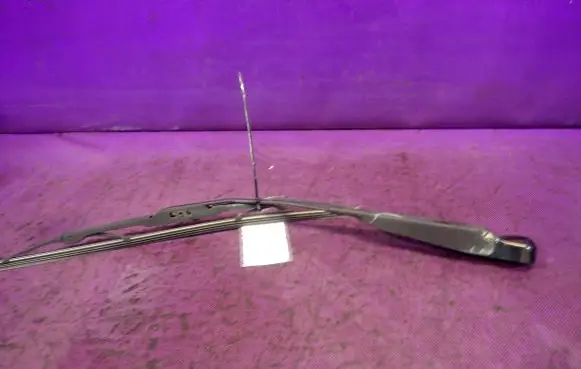 Renault Kangoo I Rear wiper blade arm