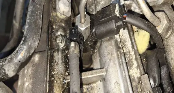 Jeep Grand Cherokee (WK) Fuel injector 0445115027