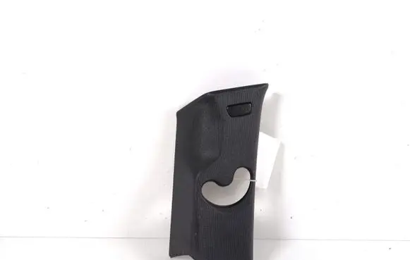 (D)pillar trim (top)