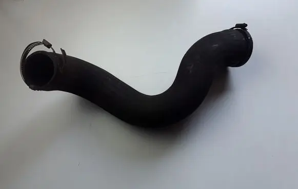 Intercooler hose/pipe