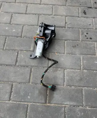 Volkswagen Multivan T7 Rear door soft close latching motor 7T0843459C