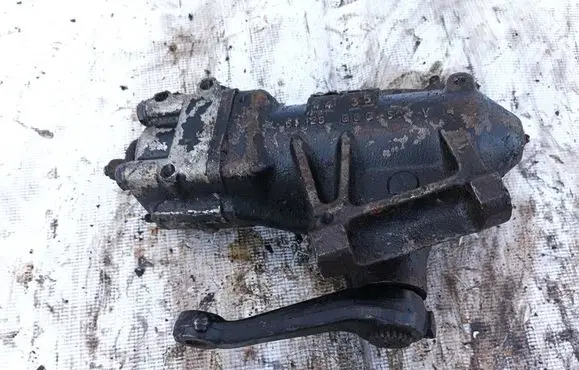 BMW 5 E34 Steering rack 135628 135627