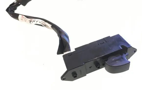 Mitsubishi Pajero Electric window control switch MR502238