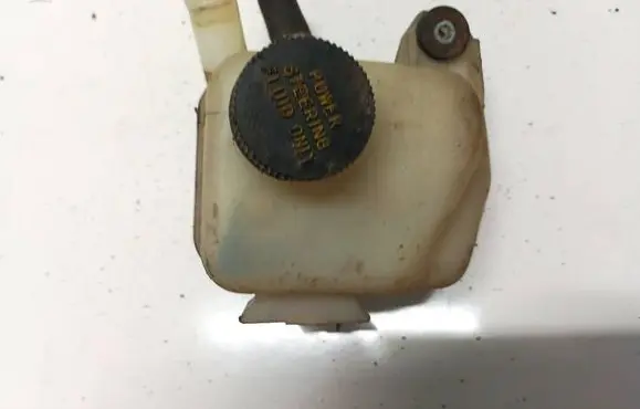 Mazda 323 Power steering fluid tank/reservoir 