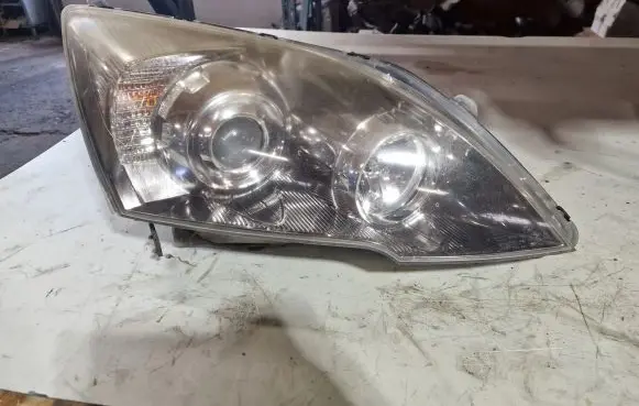 Honda CR-V Headlight/headlamp