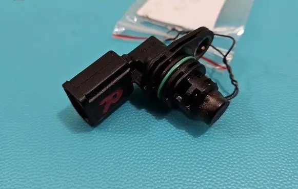 Volkswagen Tiguan Camshaft position sensor 030907601E IMPRK1473427