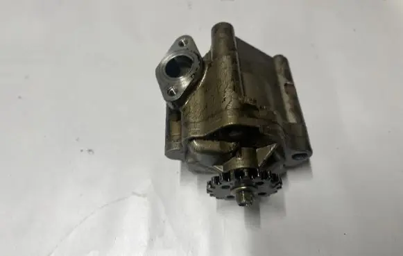 Ford Mustang VI Oil pump F2GE6600AA