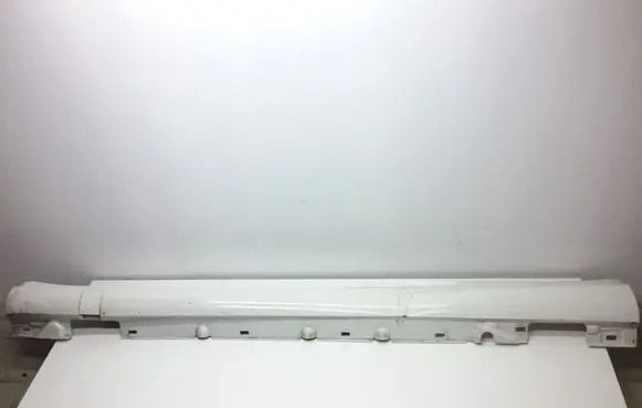 Mercedes-Benz E C207 W207 Sill A2076901740 20110322T189 0001785251