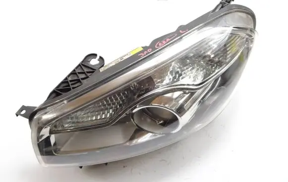 Nissan Qashqai+2 Headlight/headlamp vrw