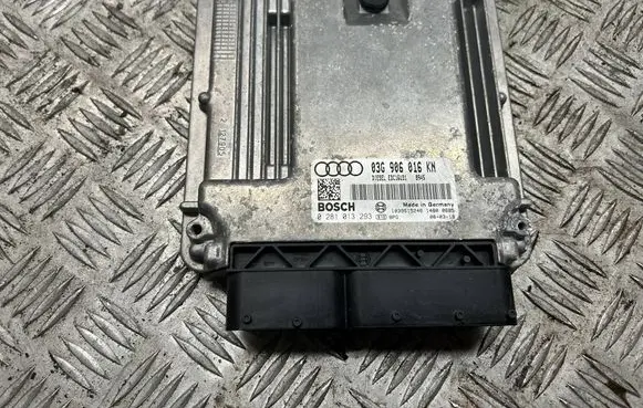 Audi A4 S4 B7 8E 8H Engine control unit/module 03G906016KN