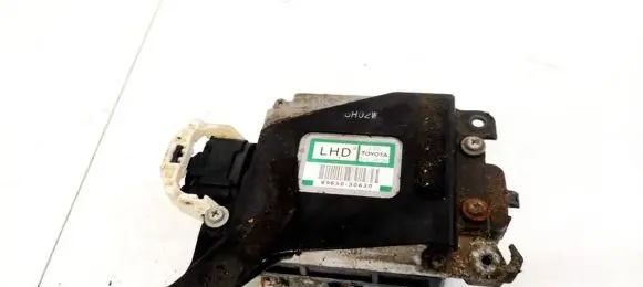 Lexus GS 300 350 430 450H Power steering fluid tank/reservoir 8965030630 89650-30630