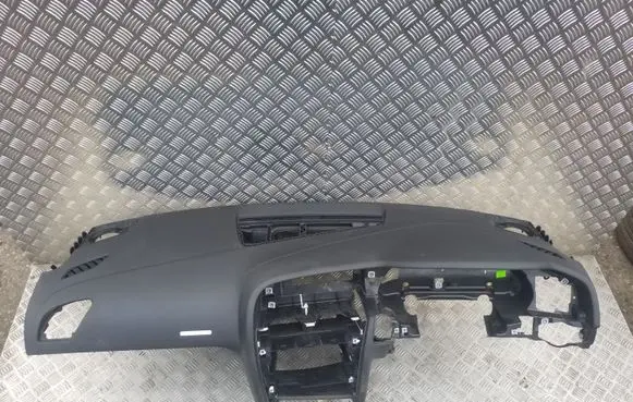 Audi S5 Facelift Dashboard 8T2857041B 8T2857069