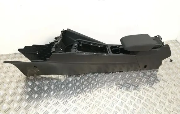 Volkswagen Golf VII Armrest 5H0863241A