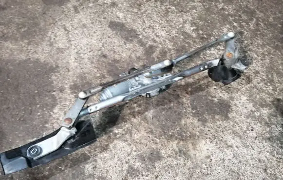 Mazda 6 Front wiper linkage and motor 1593001431