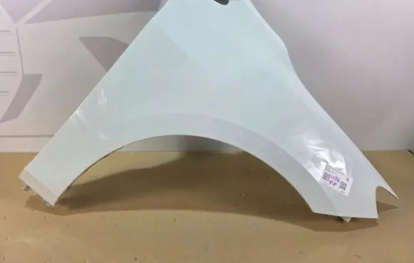 BMW 2 Active Tourer U06 Fender 