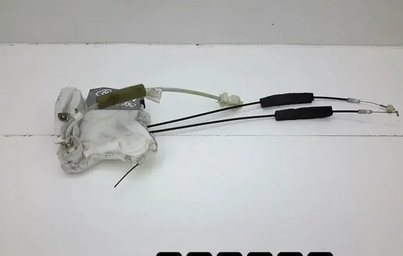 Honda CR-V Front door lock 72111swae