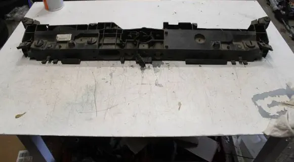 Renault Clio V Top upper radiator support slam panel 625003860R