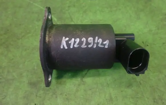 Nissan Primera EGR valve 