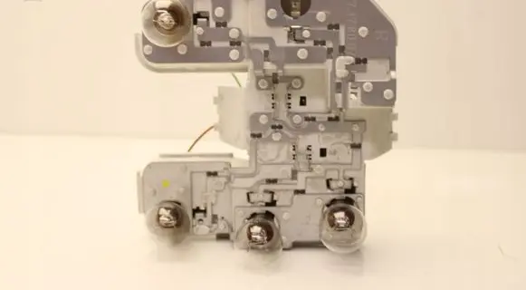 Volvo S40 Headlight/headlamp mounting bracket 