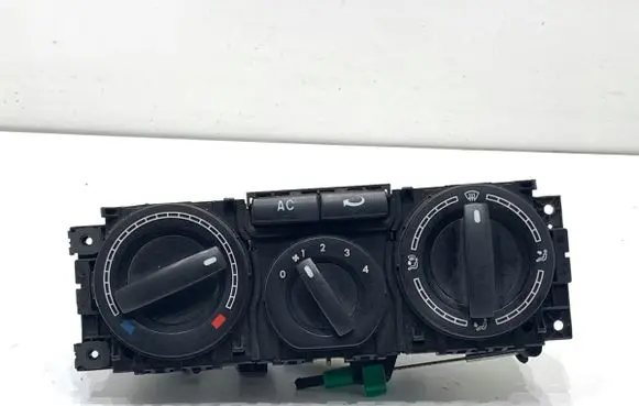 Volkswagen Transporter - Caravelle T5 Interior fan control switch 7H0820045R