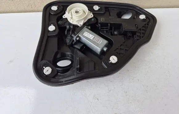 Audi A7 S7 4G Rear door soft close latching motor 4G8839004 8K0907247